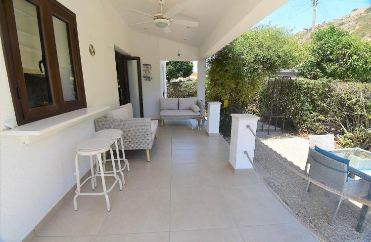 Bay Cottage Beautiful Cosy Luxury Cottage - Beach Area Pissouri Buitenkant foto